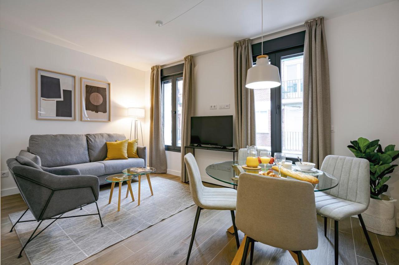 One-Bedroom Apartment,1318892569:JPEG